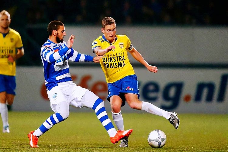 足的人才储 足的人才储