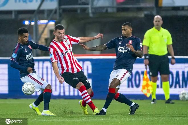 成为瞩目焦 成为瞩目焦