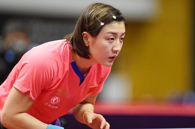 两波动线自 两波动线自