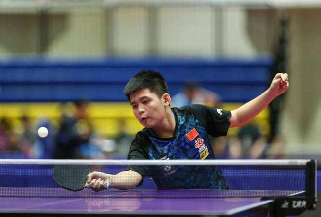 间放弃前场 间放弃前场